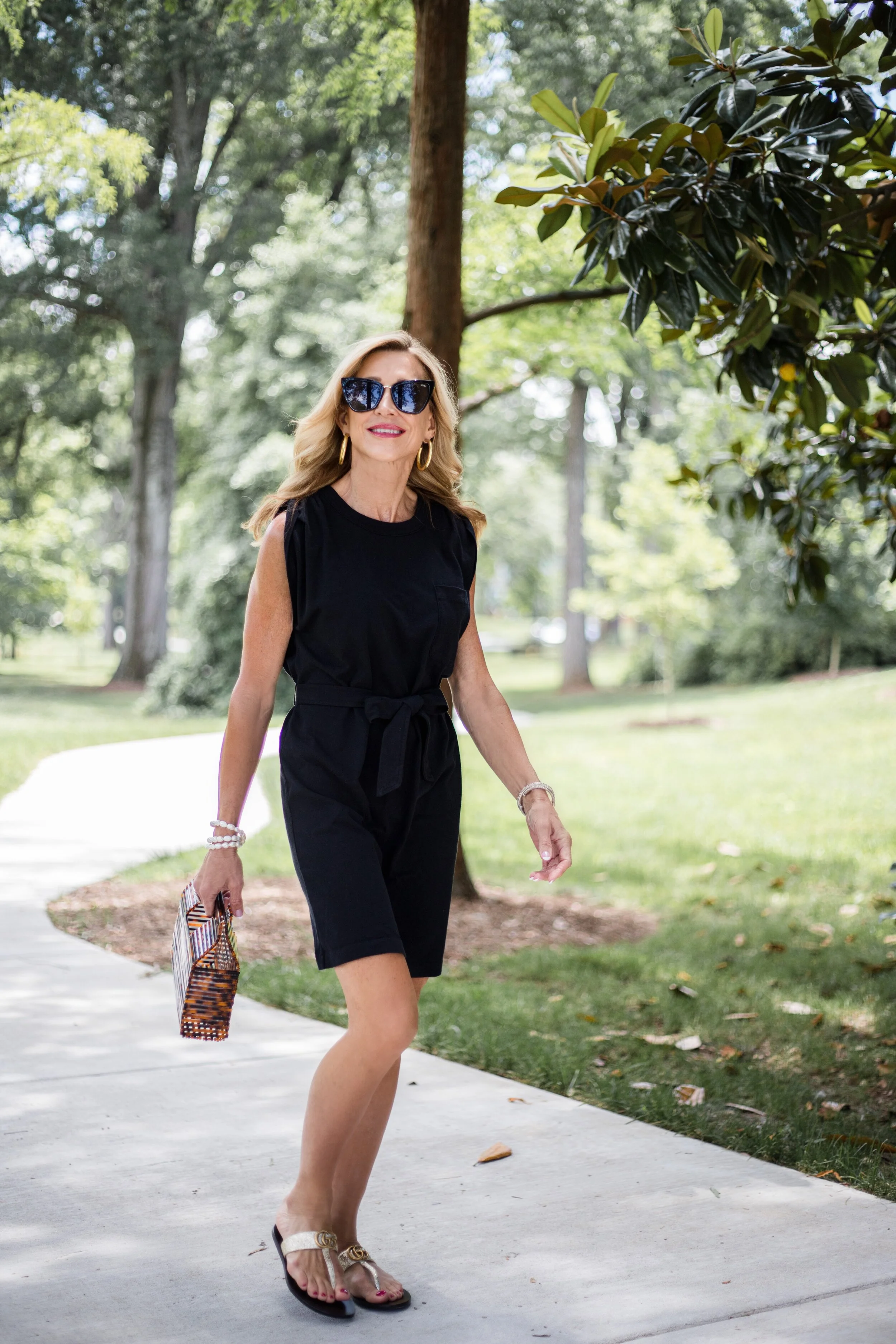 Short black hotsell dress casual
